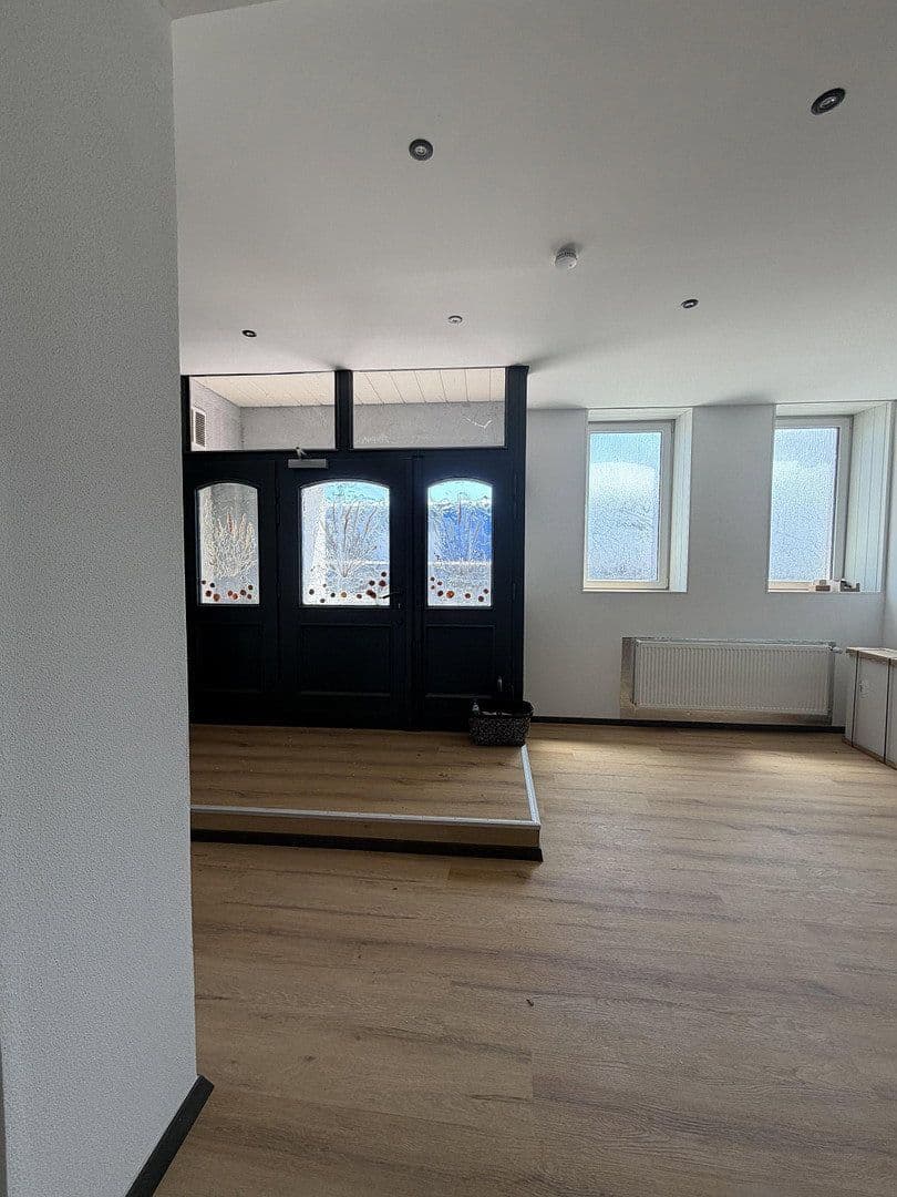 Prenájom bytu 2-izbový 77 m², Wormser Str. 5, Grünstadt, Porýnie-Falcko Prenájom bytu 2-izbový 77 m², Wormser Str. 5, Grünstadt, Porýnie-Falcko