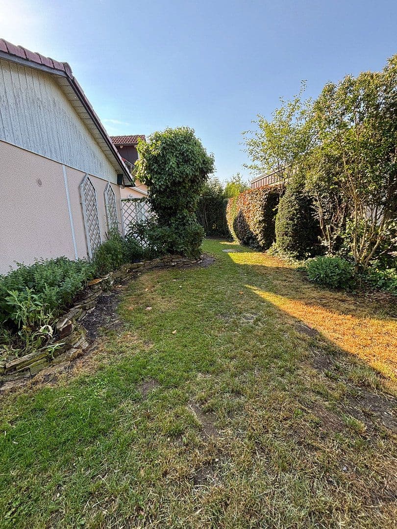 Prenájom domu 130 m², pozemek 270 m², Neuburg an der Donau, Bavorsko Prenájom domu 130 m², pozemek 270 m², Neuburg an der Donau, Bavorsko