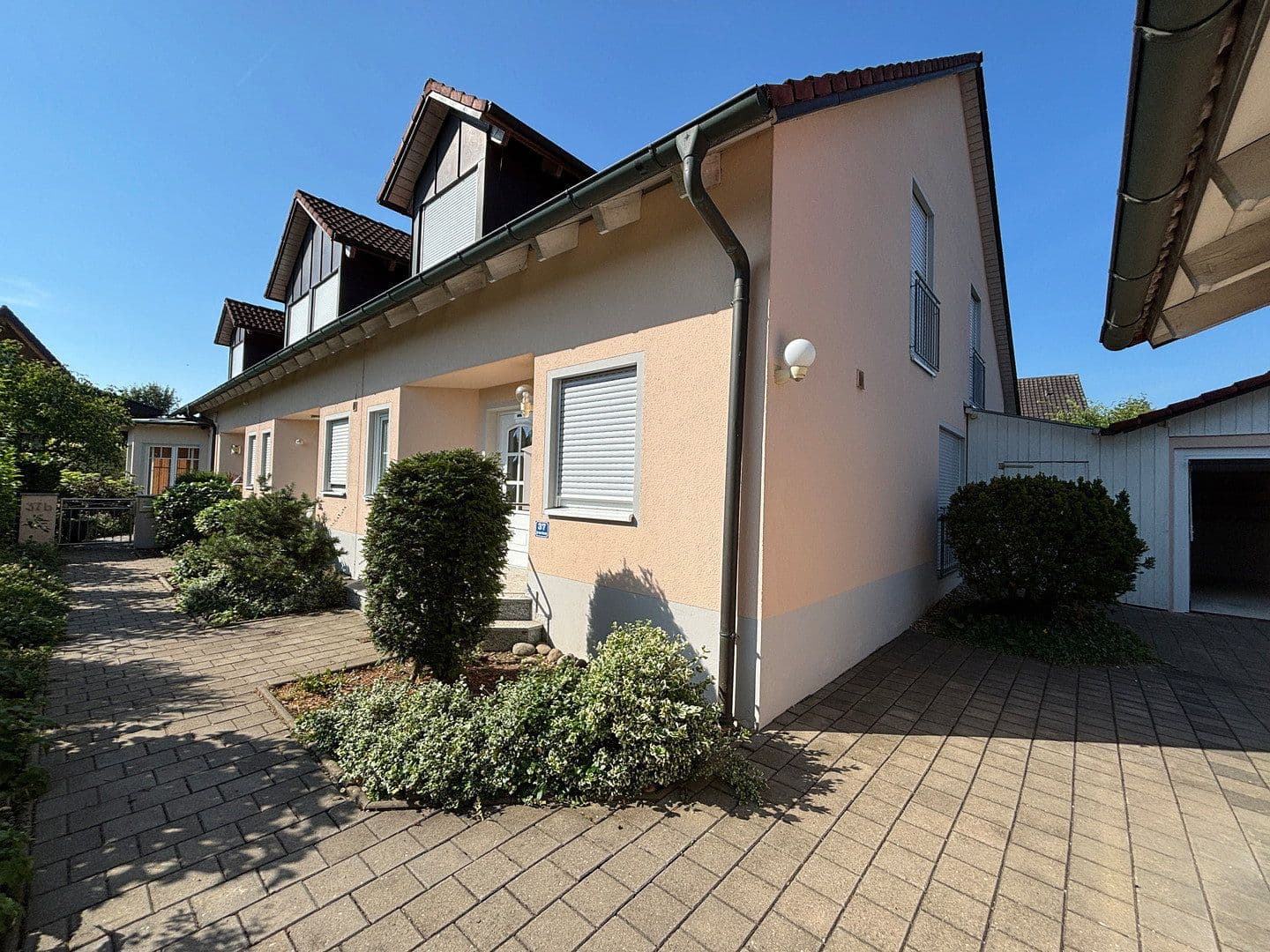 Prenájom domu 130 m², pozemek 270 m², Neuburg an der Donau, Bavorsko Prenájom domu 130 m², pozemek 270 m², Neuburg an der Donau, Bavorsko