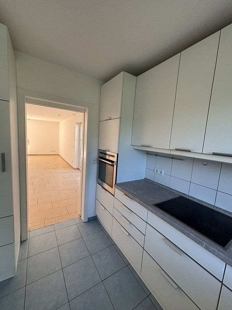 Prenájom domu 130 m², pozemek 270 m², Neuburg an der Donau, Bavorsko Prenájom domu 130 m², pozemek 270 m², Neuburg an der Donau, Bavorsko