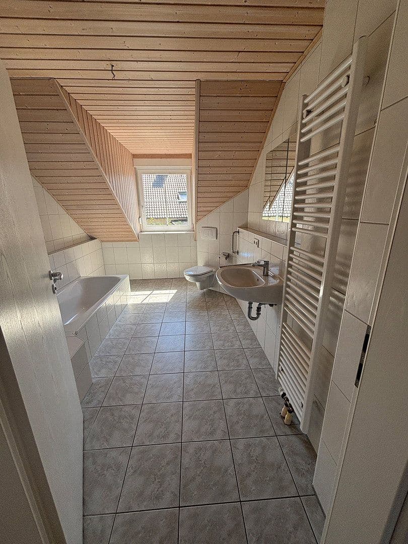 Prenájom domu 130 m², pozemek 270 m², Neuburg an der Donau, Bavorsko Prenájom domu 130 m², pozemek 270 m², Neuburg an der Donau, Bavorsko