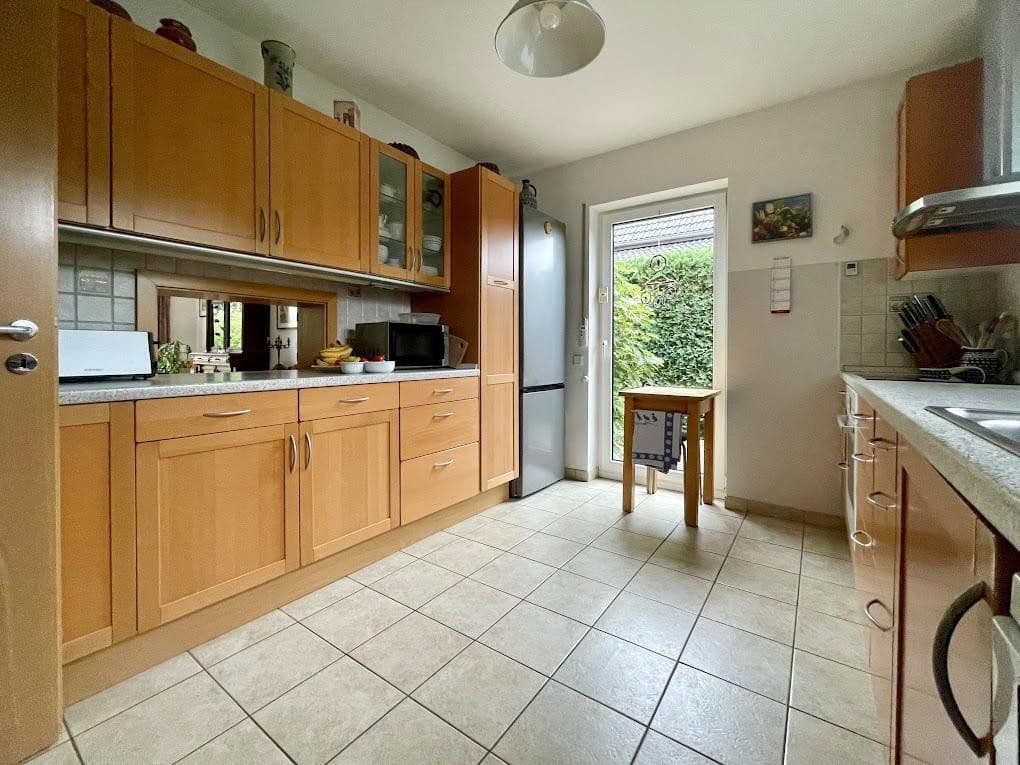 Predaj domu 184 m², pozemok 1.122 m², Geschwister-Scholl-Straße 29, Falkensee, Brandenbursko Predaj domu 184 m², pozemok 1.122 m², Geschwister-Scholl-Straße 29, Falkensee, Brandenbursko