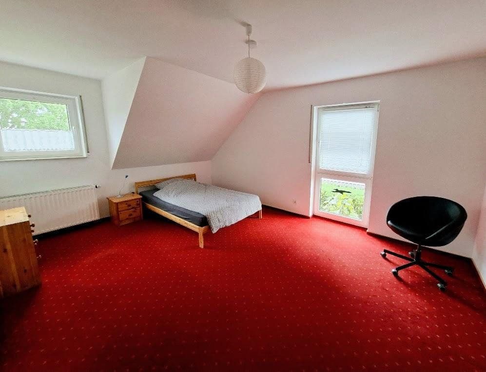 Predaj domu 184 m², pozemok 1.122 m², Geschwister-Scholl-Straße 29, Falkensee, Brandenbursko Predaj domu 184 m², pozemok 1.122 m², Geschwister-Scholl-Straße 29, Falkensee, Brandenbursko