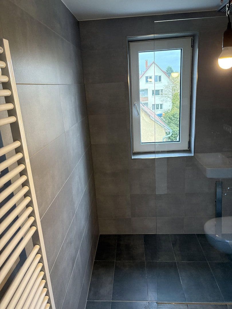 Prenájom bytu 2-izbový 70 m², Kienhorststraße, Berlin, Berlín Prenájom bytu 2-izbový 70 m², Kienhorststraße, Berlin, Berlín