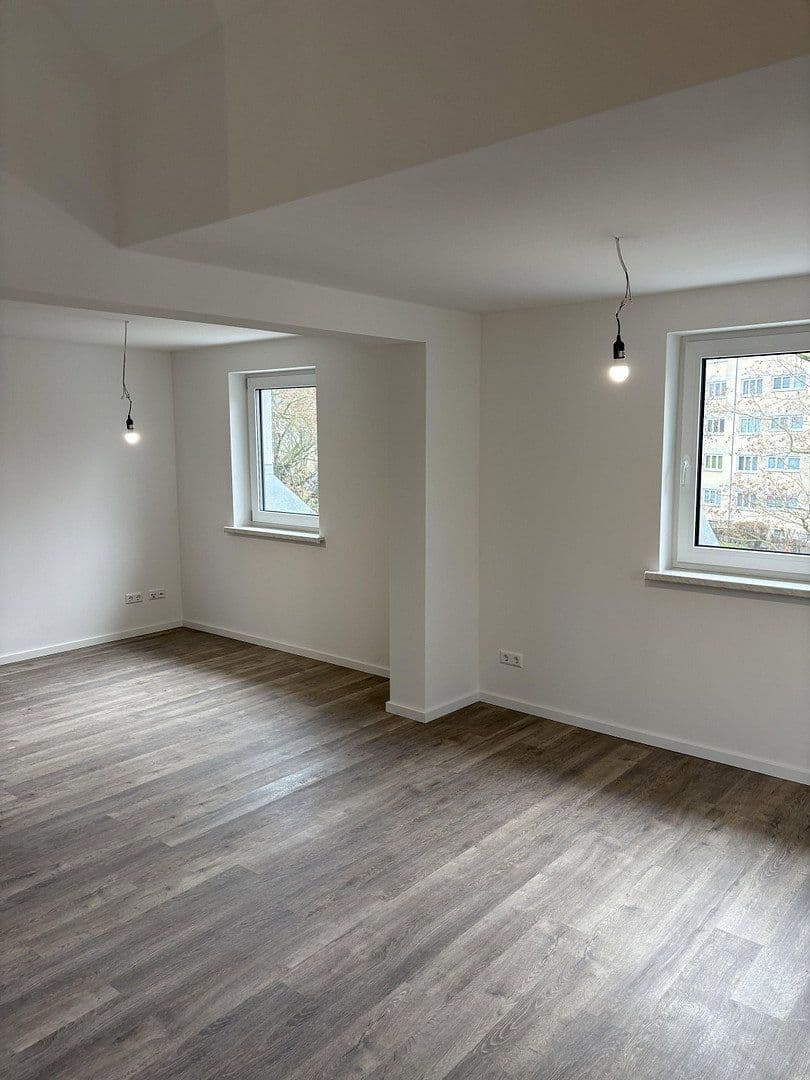 Prenájom bytu 2-izbový 70 m², Kienhorststraße, Berlin, Berlín Prenájom bytu 2-izbový 70 m², Kienhorststraße, Berlin, Berlín