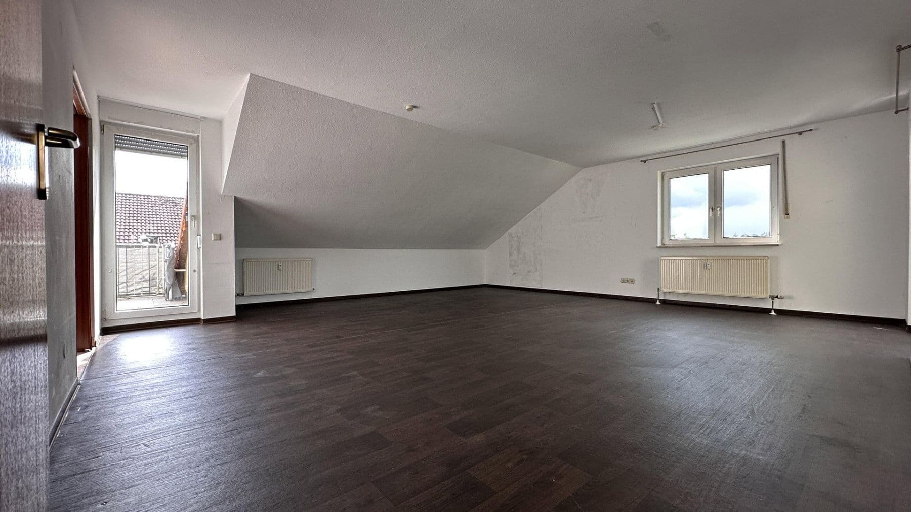 Prenájom bytu 2-izbový 82 m², Bad Emstal, Hesensko Prenájom bytu 2-izbový 82 m², Bad Emstal, Hesensko