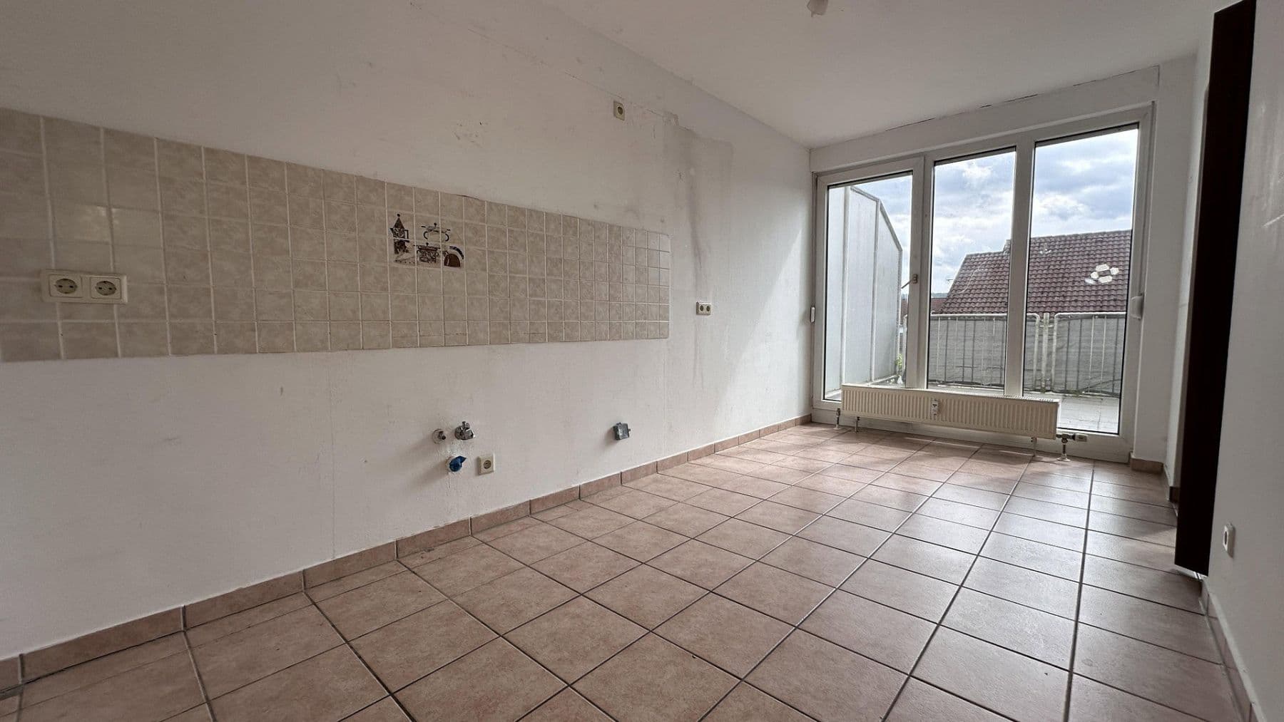 Prenájom bytu 2-izbový 82 m², Bad Emstal, Hesensko Prenájom bytu 2-izbový 82 m², Bad Emstal, Hesensko
