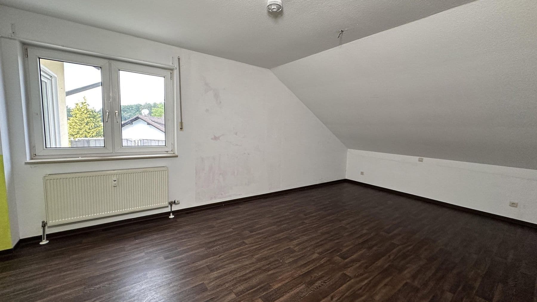 Prenájom bytu 2-izbový 82 m², Bad Emstal, Hesensko Prenájom bytu 2-izbový 82 m², Bad Emstal, Hesensko