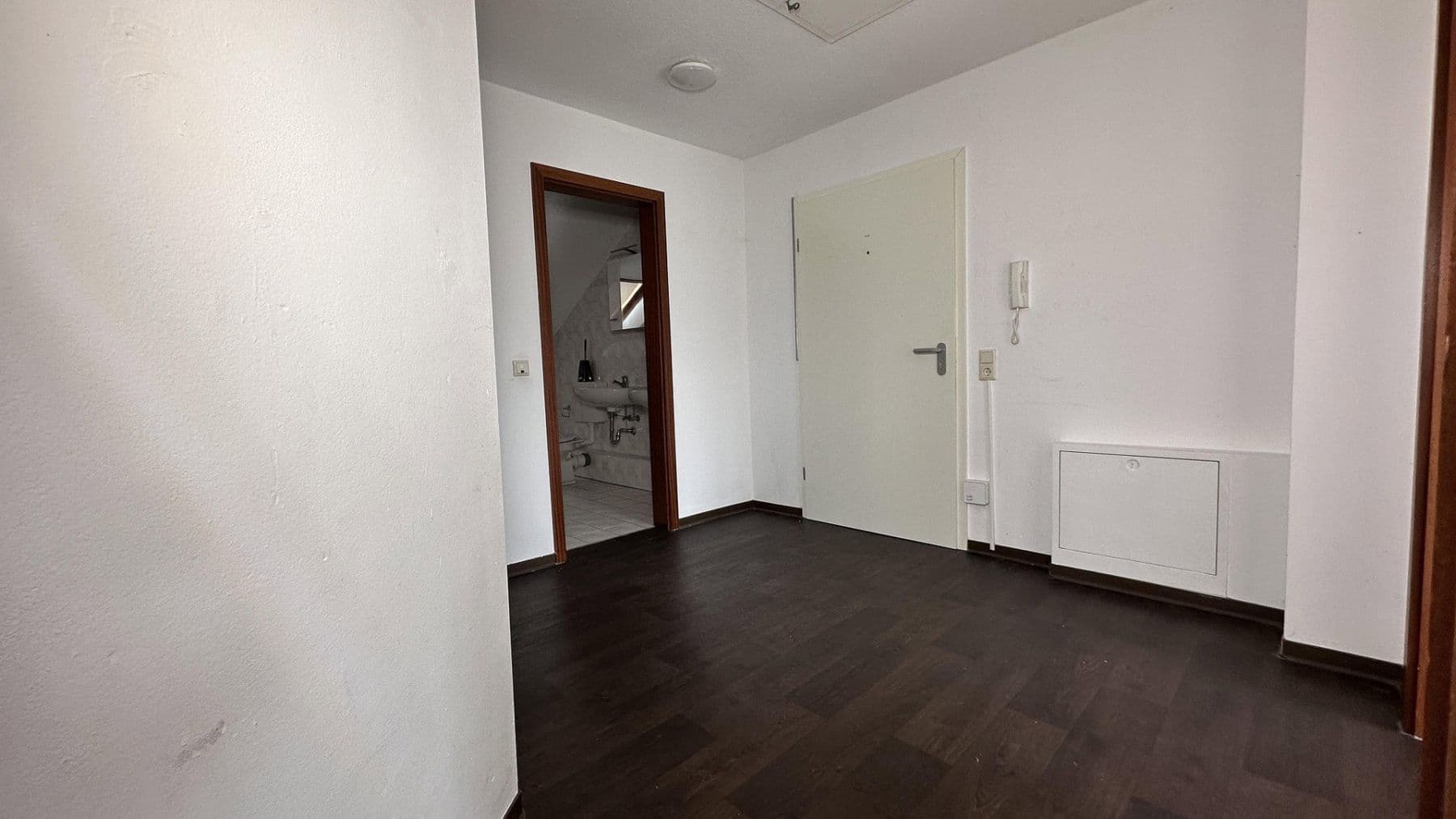 Prenájom bytu 2-izbový 82 m², Bad Emstal, Hesensko Prenájom bytu 2-izbový 82 m², Bad Emstal, Hesensko