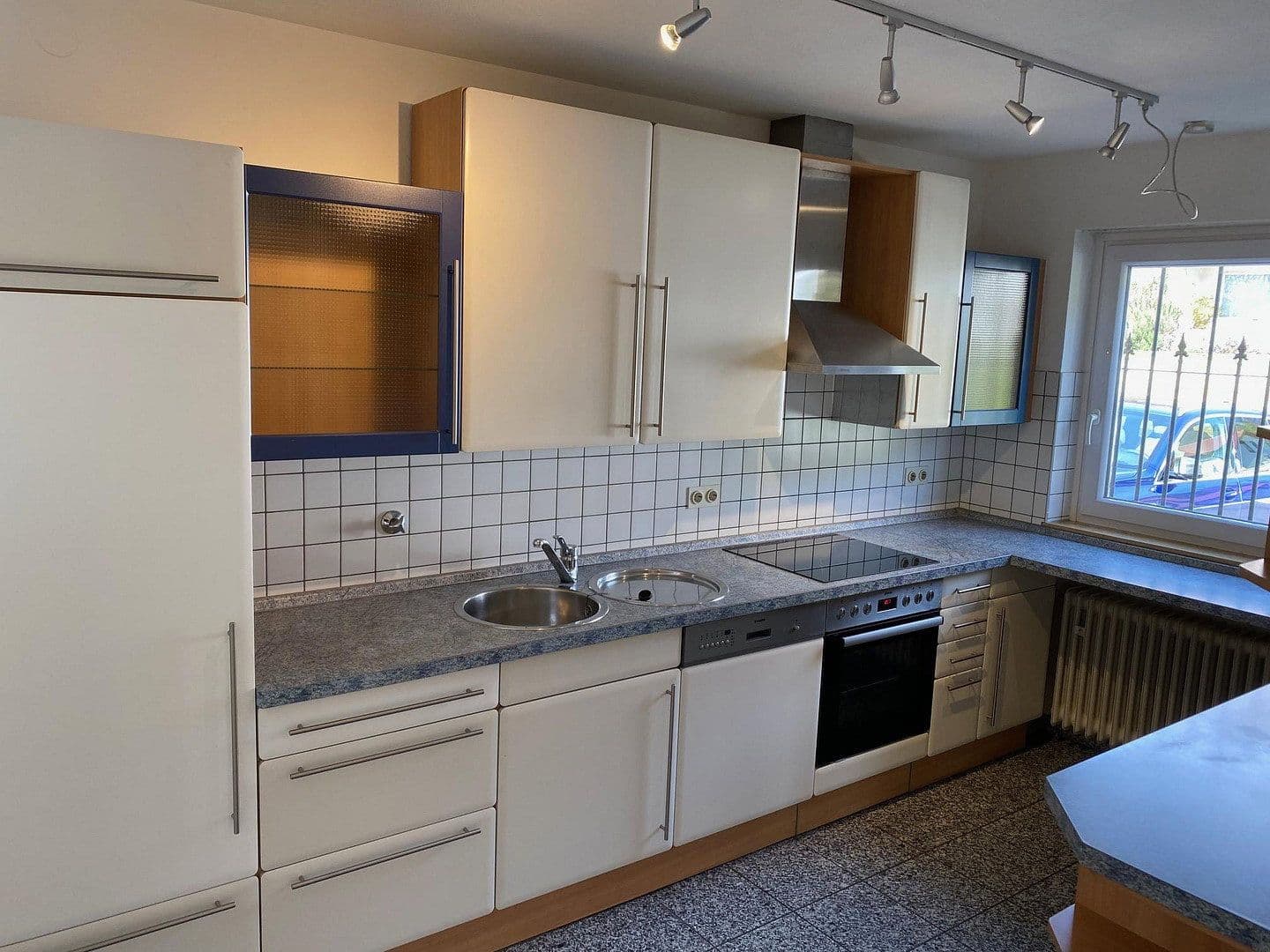 Prenájom domu 200 m², pozemek 702 m², Am Blütenhang 10, Bodman-Ludwigshafen, Bádensko-Wurttembersko Prenájom domu 200 m², pozemek 702 m², Am Blütenhang 10, Bodman-Ludwigshafen, Bádensko-Wurttembersko