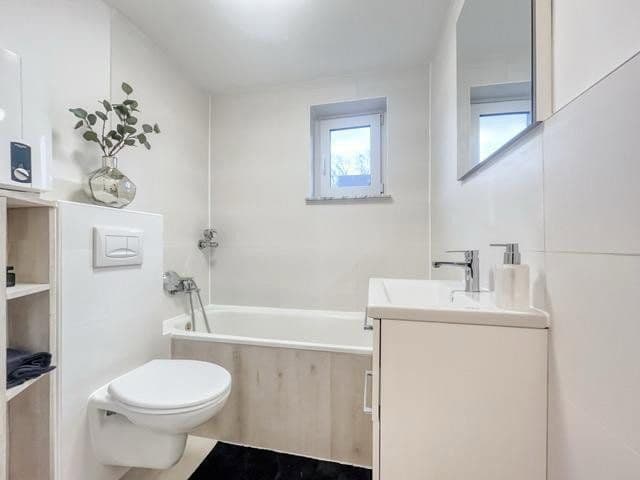 Predaj bytu 4-izbový 105 m², Etzmattenstraße 22, Freiburg im Breisgau-Tiengen, Bádensko-Wurttembersko Predaj bytu 4-izbový 105 m², Etzmattenstraße 22, Freiburg im Breisgau-Tiengen, Bádensko-Wurttembersko