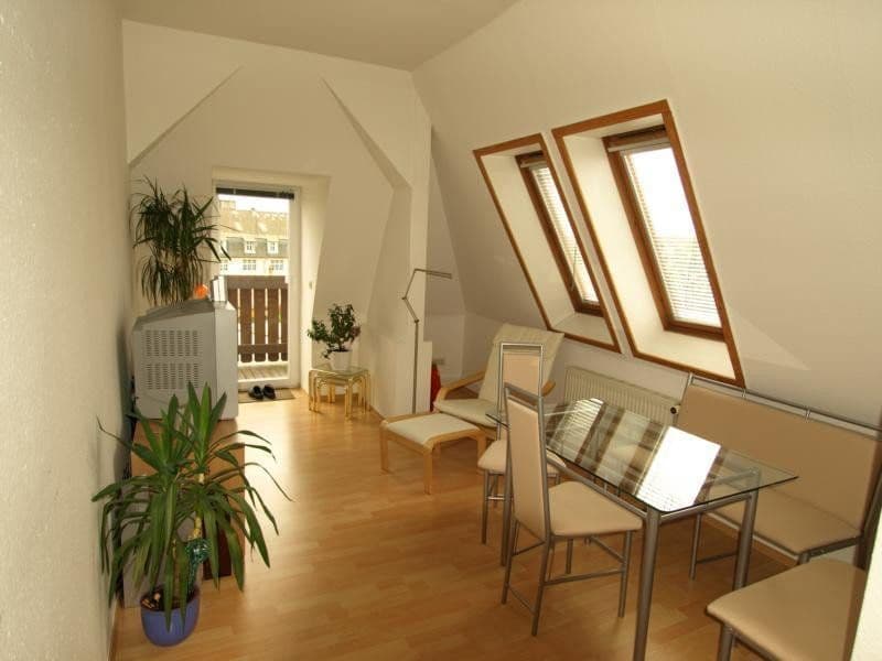 Prenájom bytu 3-izbový 69 m², Südstr. 64, Leipzig, Sasko Prenájom bytu 3-izbový 69 m², Südstr. 64, Leipzig, Sasko