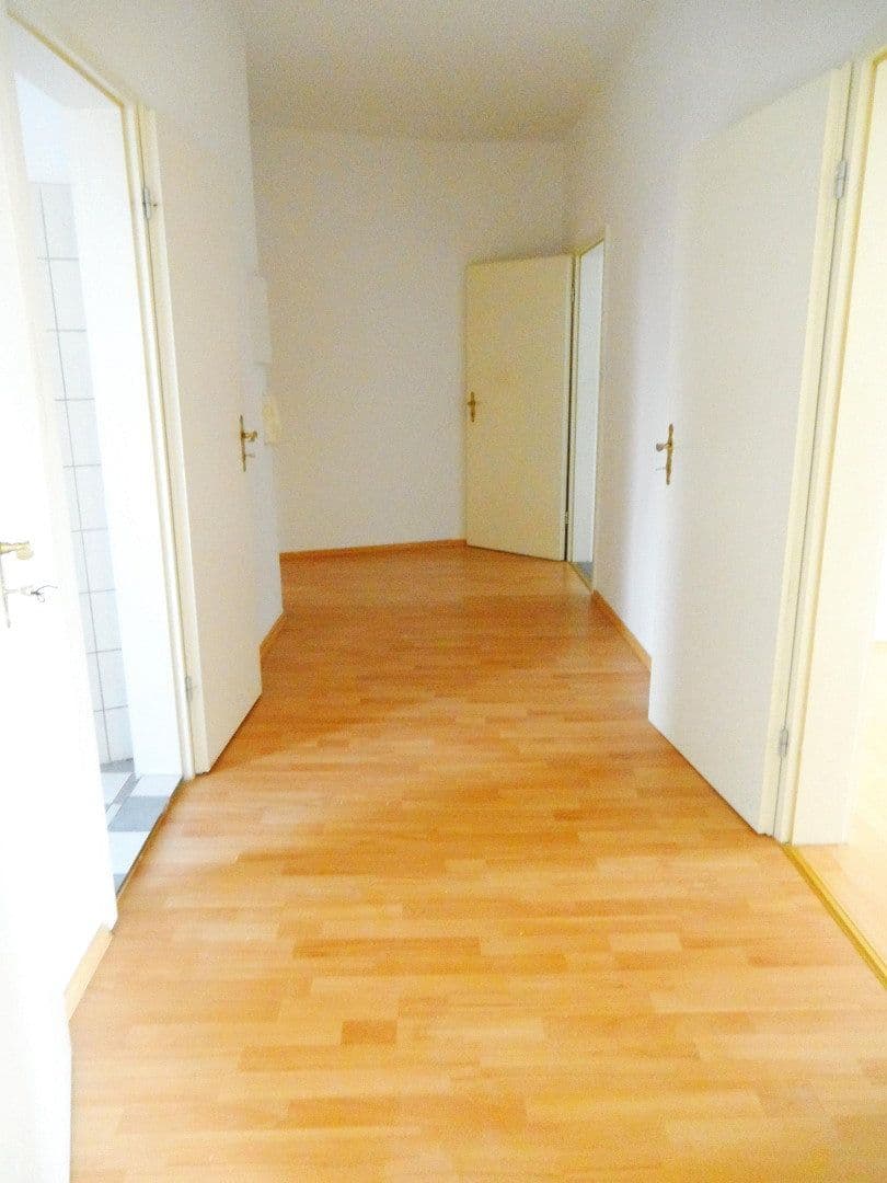 Prenájom bytu 3-izbový 69 m², Südstr. 64, Leipzig, Sasko Prenájom bytu 3-izbový 69 m², Südstr. 64, Leipzig, Sasko