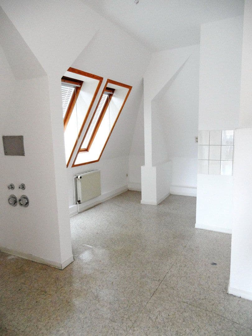 Prenájom bytu 3-izbový 69 m², Südstr. 64, Leipzig, Sasko Prenájom bytu 3-izbový 69 m², Südstr. 64, Leipzig, Sasko