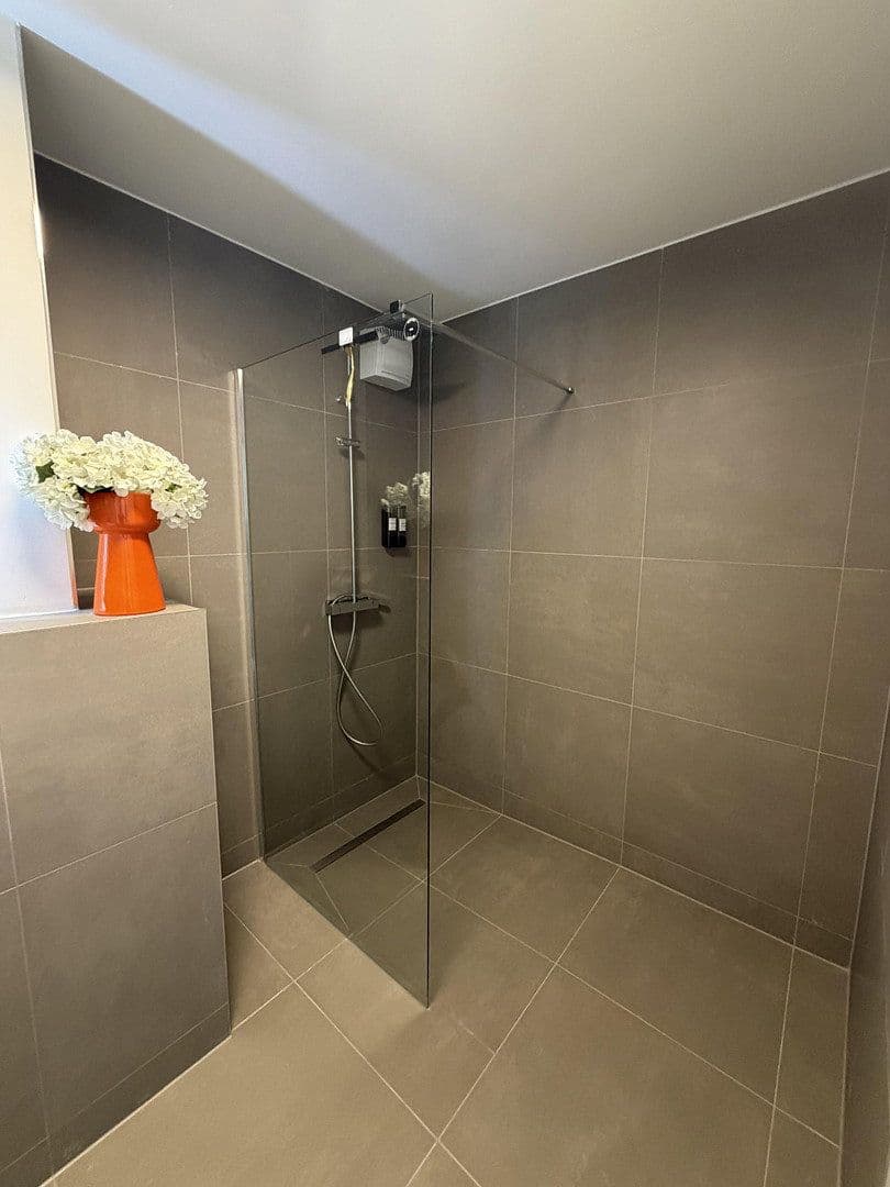 Prenájom bytu 2-izbový 60 m², Essen, Severné Porýnie - Westfálsko Prenájom bytu 2-izbový 60 m², Essen, Severné Porýnie - Westfálsko