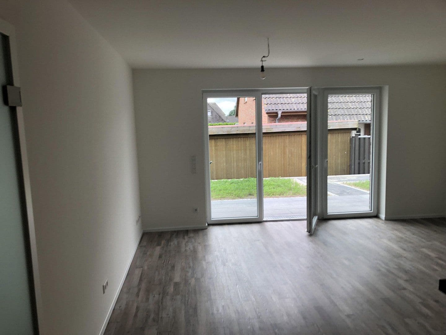 Prenájom bytu 2-izbový 79 m², Elbuferstr. 22 b, Marschacht, Dolné Sasko Prenájom bytu 2-izbový 79 m², Elbuferstr. 22 b, Marschacht, Dolné Sasko