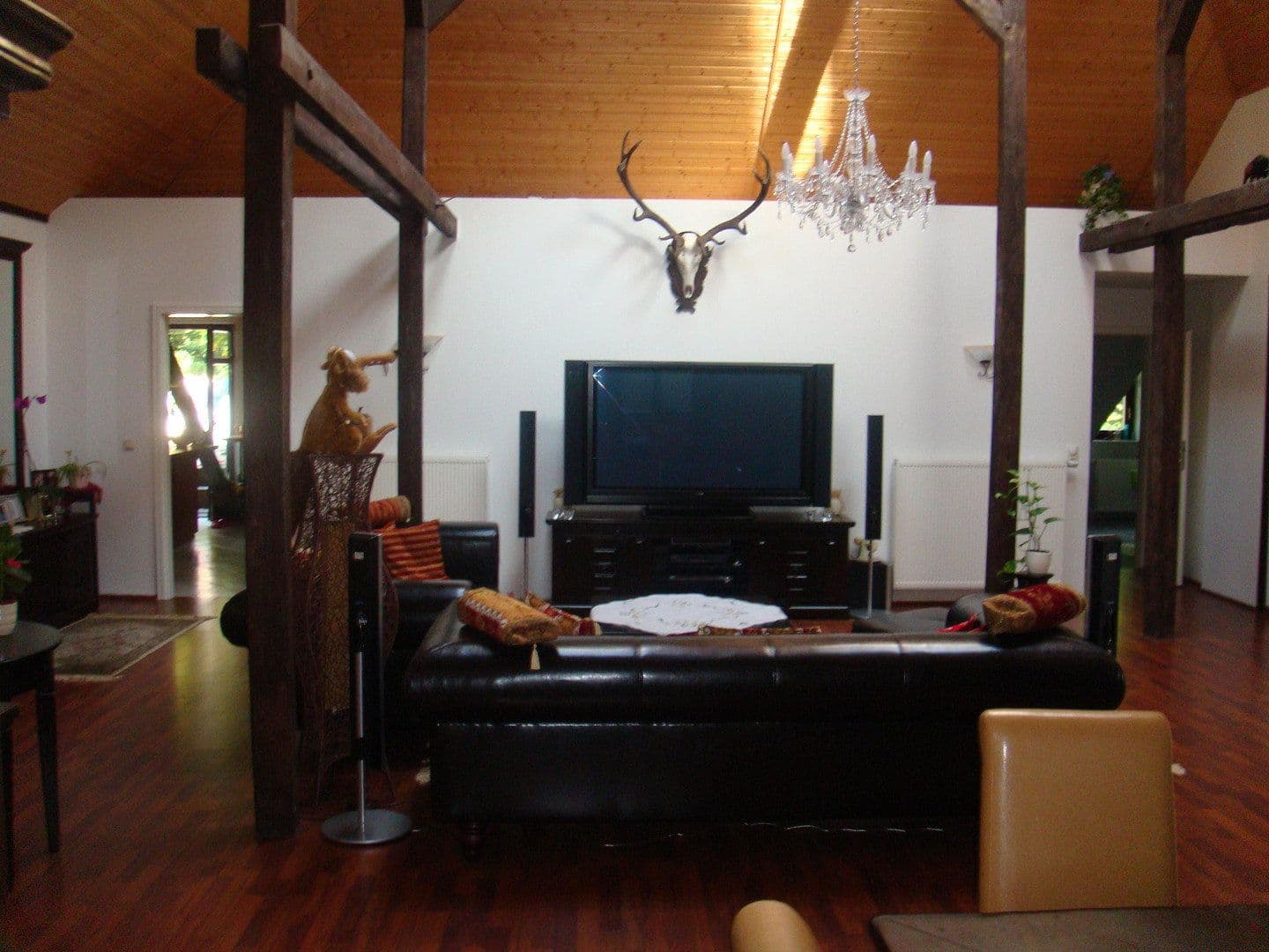 Prenájom bytu 4-izbový 210 m², Bennewitz, Sasko Prenájom bytu 4-izbový 210 m², Bennewitz, Sasko