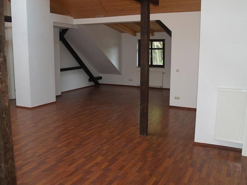 Prenájom bytu 4-izbový 210 m², Bennewitz, Sasko Prenájom bytu 4-izbový 210 m², Bennewitz, Sasko