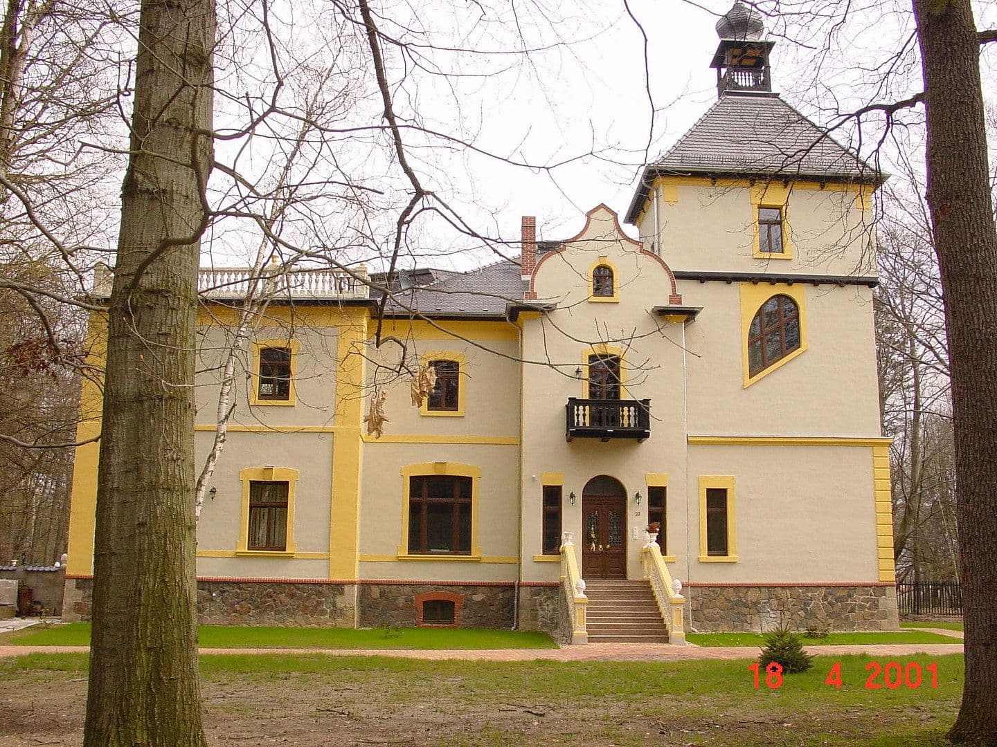 Prenájom bytu 4-izbový 210 m², Bennewitz, Sasko Prenájom bytu 4-izbový 210 m², Bennewitz, Sasko