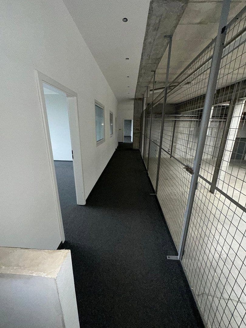 Prenájom nebytového priestoru 22.000 m², Steinbergstr. 3, Leipzig, Leipzig OT Holzhausen, Sasko Prenájom nebytového priestoru 22.000 m², Steinbergstr. 3, Leipzig, Leipzig OT Holzhausen, Sasko