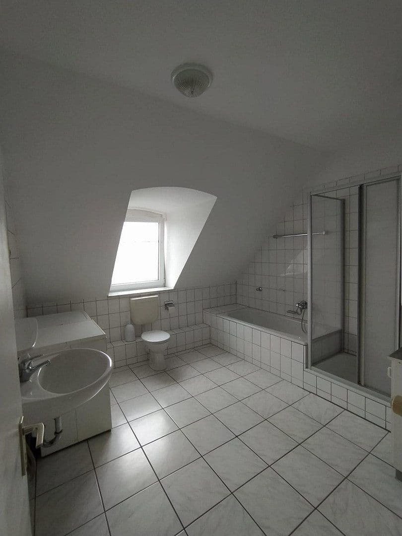 Prenájom bytu 2-izbový 63 m², Johannistorwall 12a, Osnabrück, Dolné Sasko Prenájom bytu 2-izbový 63 m², Johannistorwall 12a, Osnabrück, Dolné Sasko