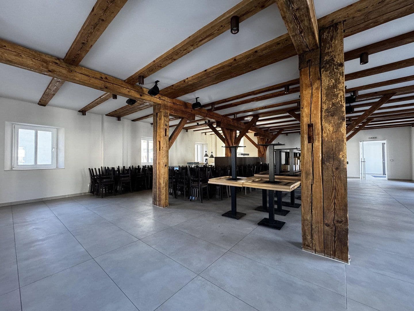 Prenájom nebytového priestoru 453 m², Dinauer Straße 1, Kallmünz, Bavorsko Prenájom nebytového priestoru 453 m², Dinauer Straße 1, Kallmünz, Bavorsko