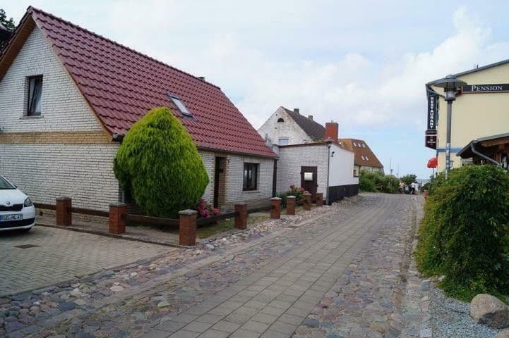 Predaj domu 120 m², pozemek 250 m², Bahnhofstraße 2, Wiek auf Rügen, Meklenbursko-Predpomoransko Predaj domu 120 m², pozemek 250 m², Bahnhofstraße 2, Wiek auf Rügen, Meklenbursko-Predpomoransko