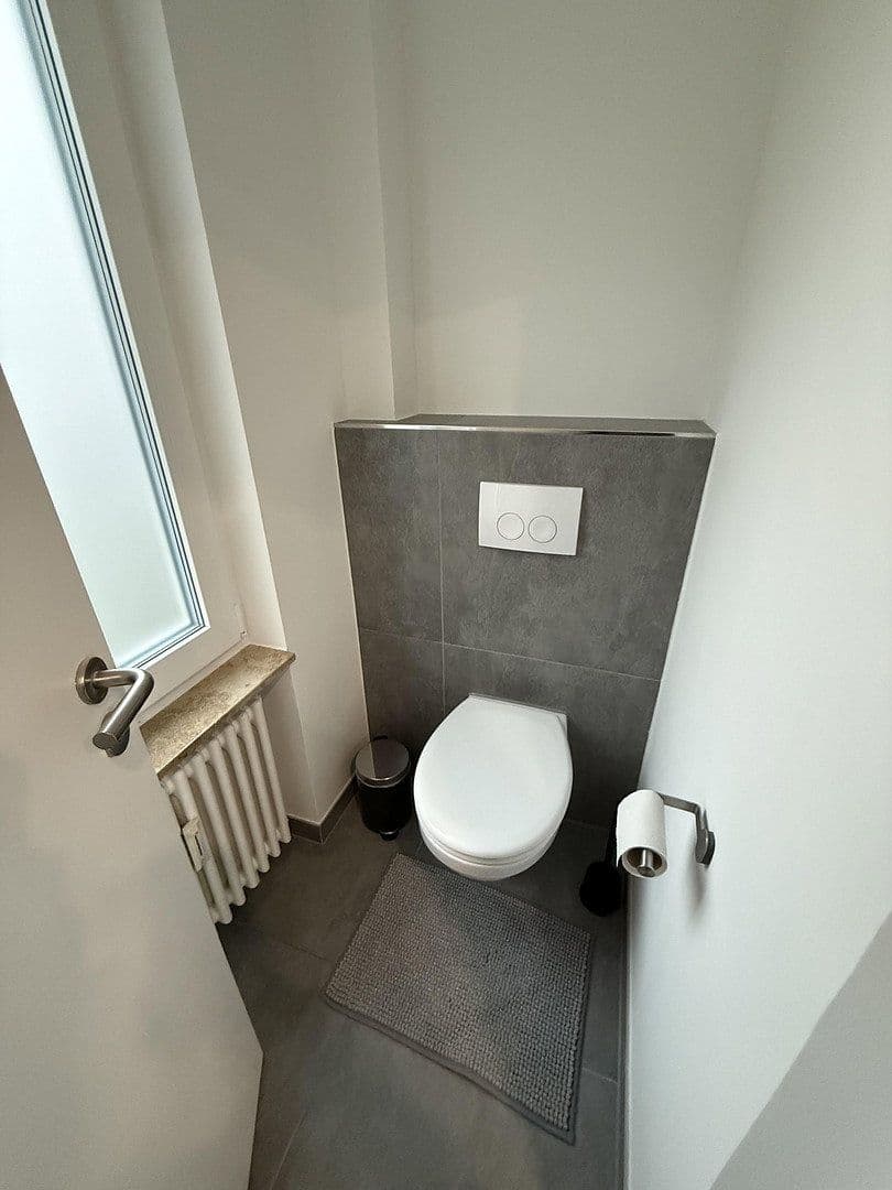 Prenájom bytu 13 m², Viernheim, Hesensko Prenájom bytu 13 m², Viernheim, Hesensko