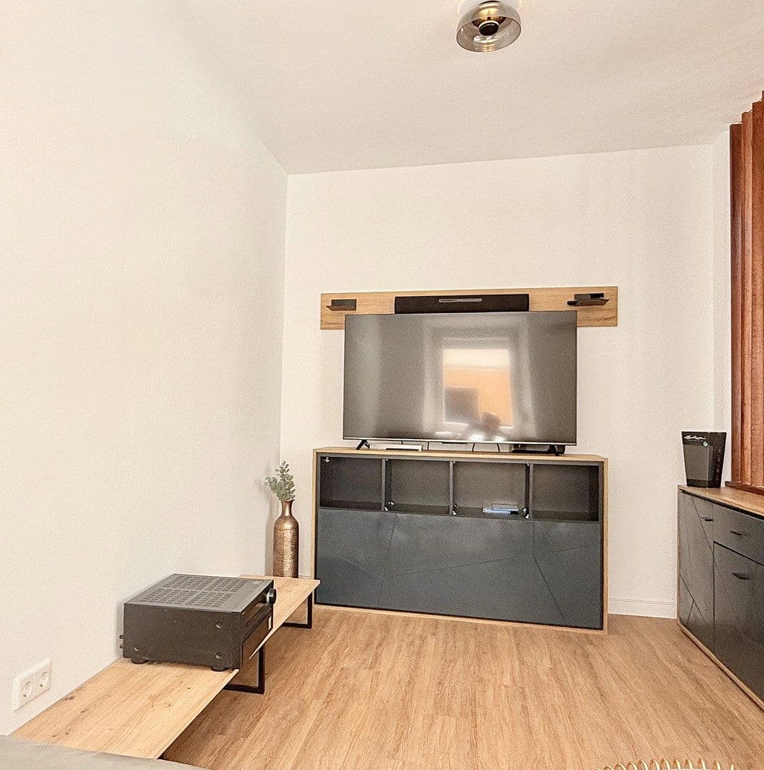 Prenájom bytu 2-izbový 65 m², Marquardsenstr. 5, Erlangen, Bavorsko Prenájom bytu 2-izbový 65 m², Marquardsenstr. 5, Erlangen, Bavorsko