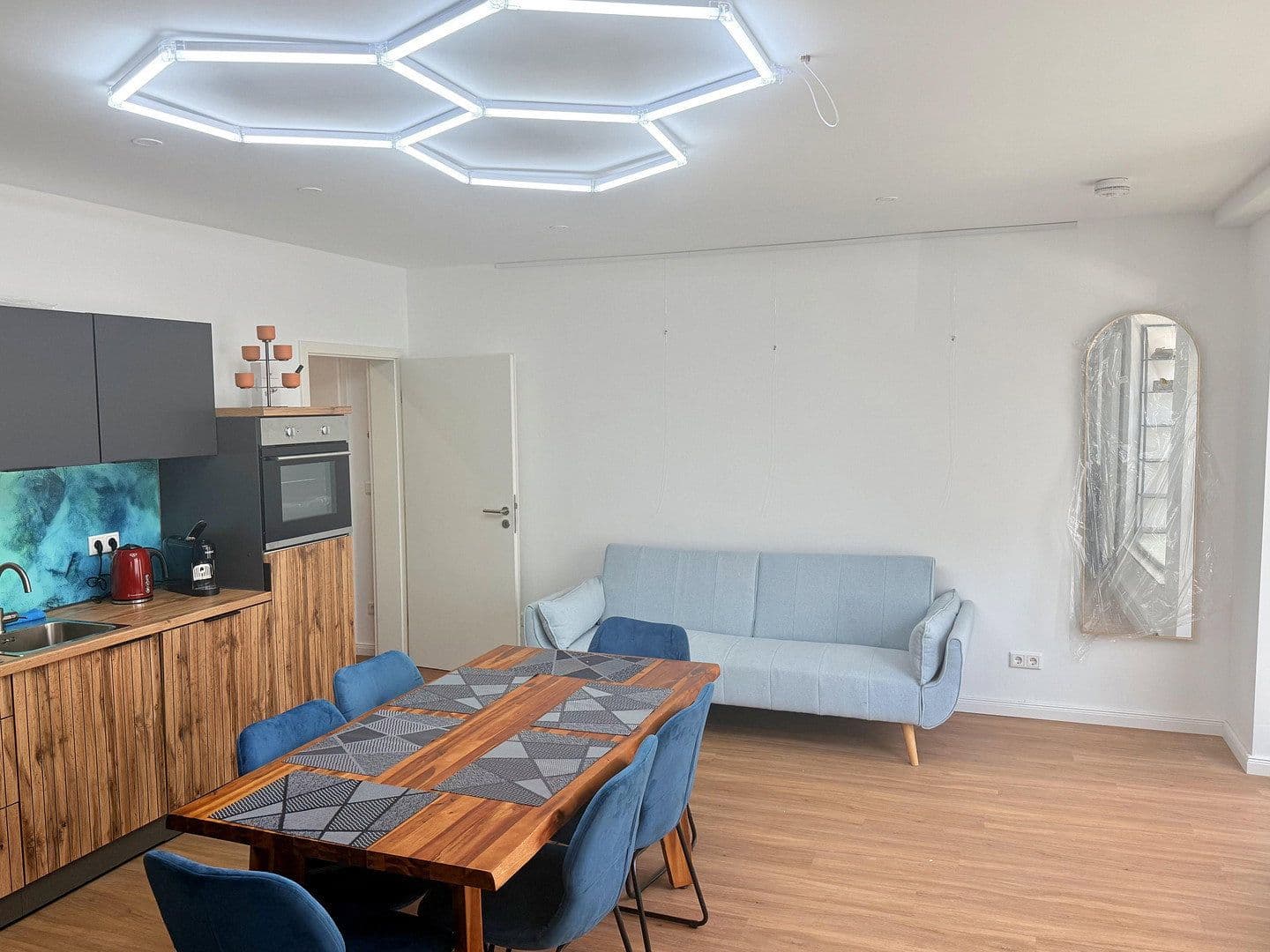 Prenájom bytu 2-izbový 65 m², Marquardsenstr. 5, Erlangen, Bavorsko Prenájom bytu 2-izbový 65 m², Marquardsenstr. 5, Erlangen, Bavorsko