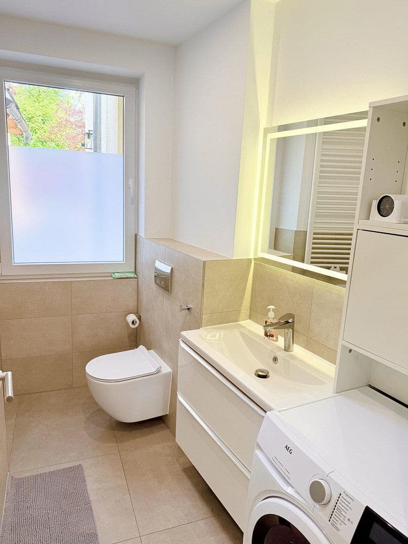 Prenájom bytu 2-izbový 65 m², Marquardsenstr. 5, Erlangen, Bavorsko Prenájom bytu 2-izbový 65 m², Marquardsenstr. 5, Erlangen, Bavorsko