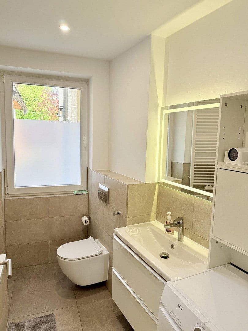 Prenájom bytu 2-izbový 65 m², Marquardsenstr. 5, Erlangen, Bavorsko Prenájom bytu 2-izbový 65 m², Marquardsenstr. 5, Erlangen, Bavorsko