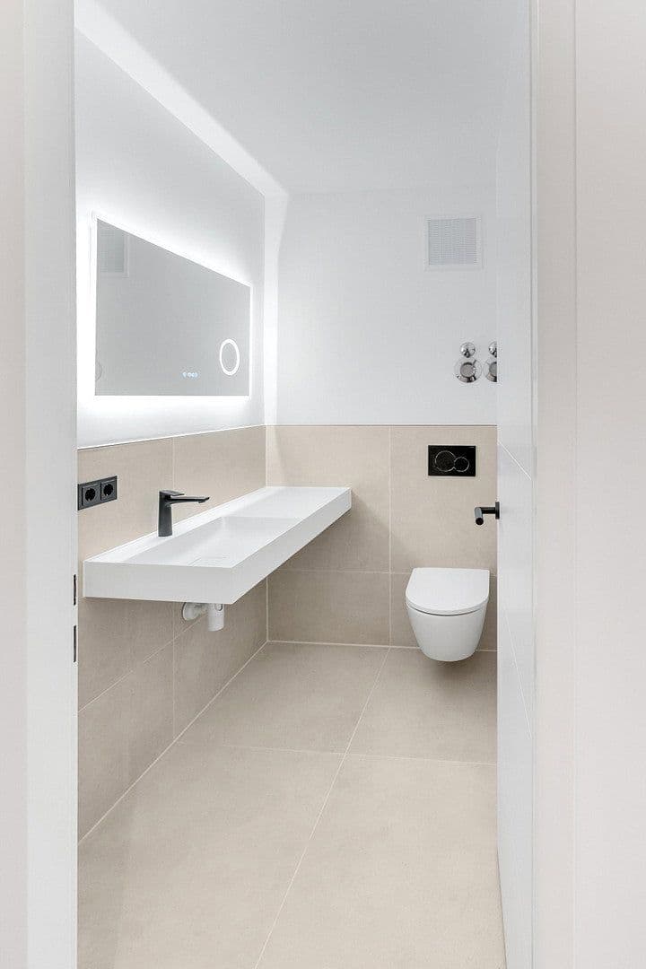 Predaj bytu 3-izbový 82 m², München, Bavorsko Predaj bytu 3-izbový 82 m², München, Bavorsko