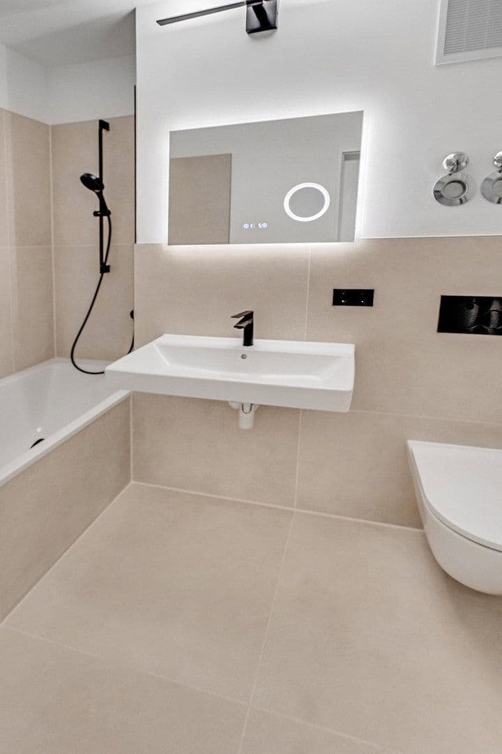Predaj bytu 3-izbový 82 m², München, Bavorsko Predaj bytu 3-izbový 82 m², München, Bavorsko