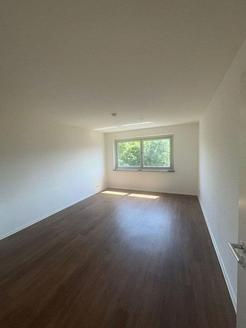 Prenájom bytu 1-izbový 30 m², Wuppertal, Severné Porýnie - Westfálsko Prenájom bytu 1-izbový 30 m², Wuppertal, Severné Porýnie - Westfálsko