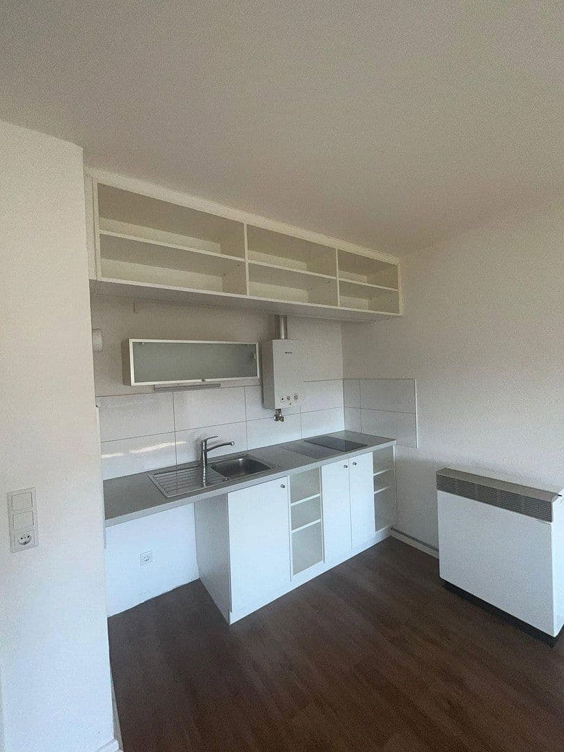 Prenájom bytu 1-izbový 30 m², Wuppertal, Severné Porýnie - Westfálsko Prenájom bytu 1-izbový 30 m², Wuppertal, Severné Porýnie - Westfálsko