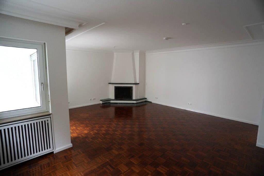 Predaj bytu 3-izbový 120 m², Kronberg im Taunus, Hesensko Predaj bytu 3-izbový 120 m², Kronberg im Taunus, Hesensko