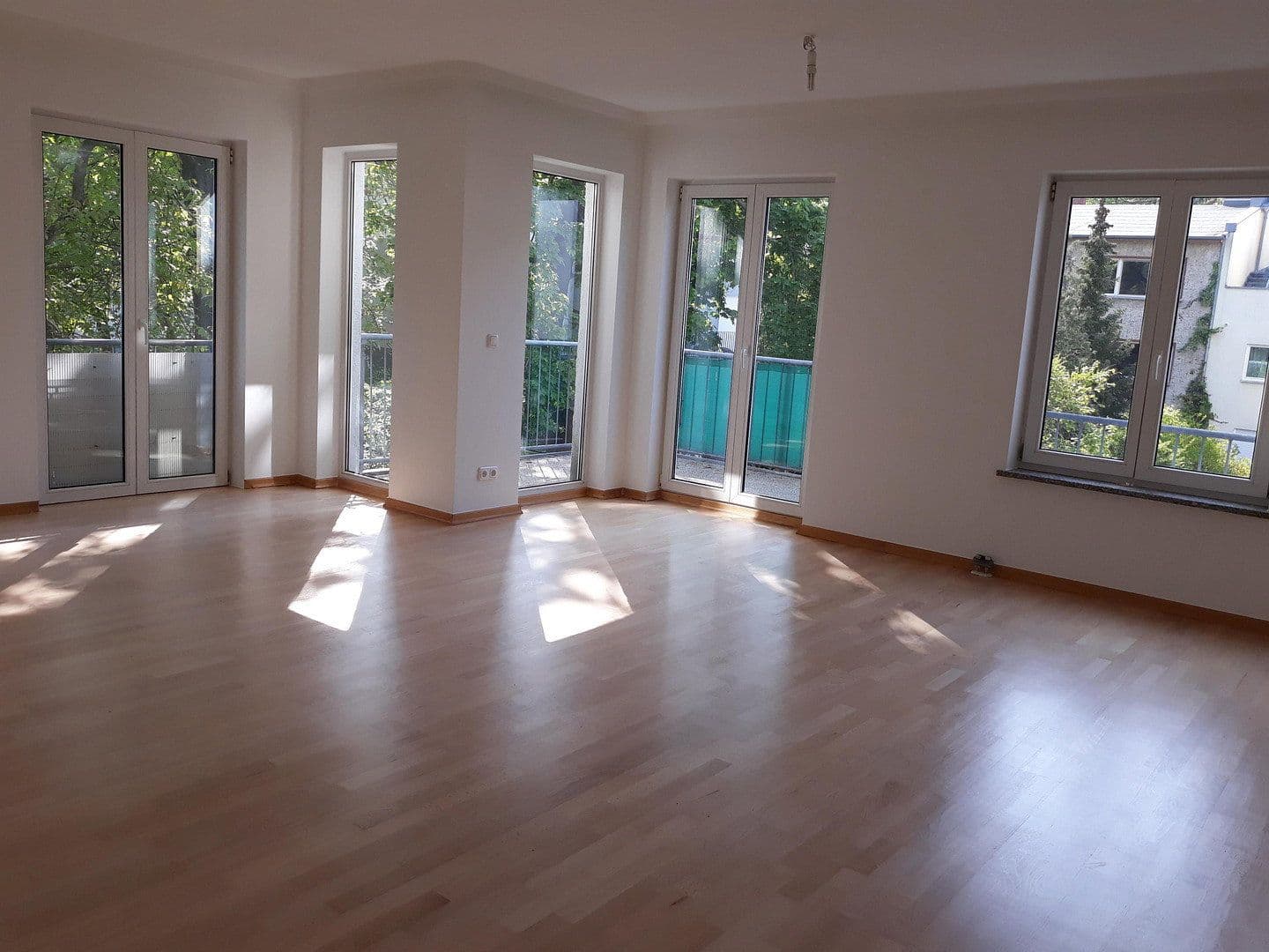 Predaj bytu 2-izbový 72 m², Büxensteinallee, Berlin, Berlín Predaj bytu 2-izbový 72 m², Büxensteinallee, Berlin, Berlín