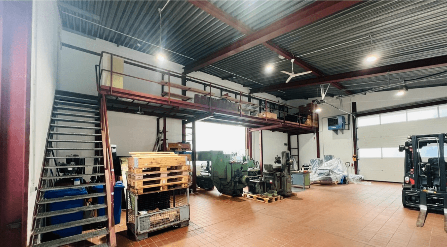 Prenájom nebytového priestoru 171 m², Hösbach, Bavorsko Prenájom nebytového priestoru 171 m², Hösbach, Bavorsko