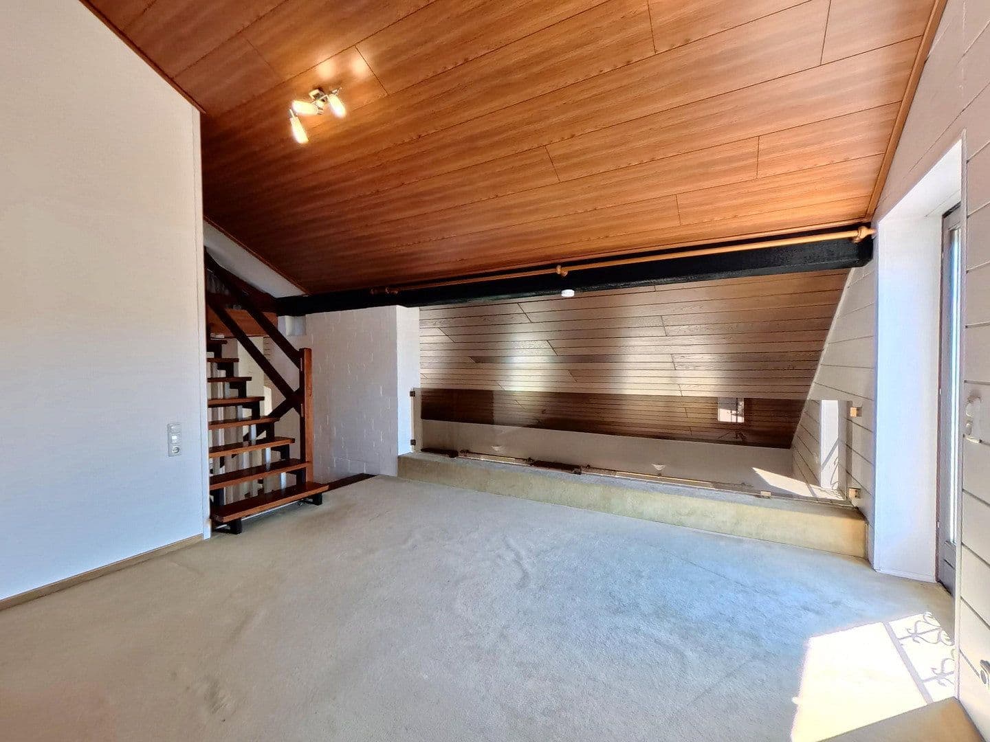 Prenájom domu 232 m², pozemek 180 m², Neustadt am Rübenberge, Dolné Sasko Prenájom domu 232 m², pozemek 180 m², Neustadt am Rübenberge, Dolné Sasko