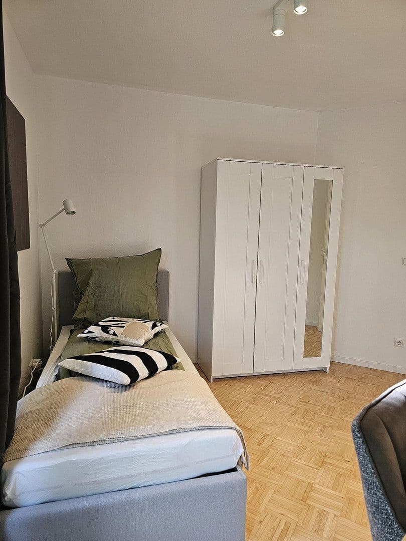 Prenájom bytu 11 m², Piesporter Straße 25, Berlin, Berlín Prenájom bytu 11 m², Piesporter Straße 25, Berlin, Berlín