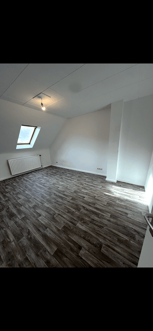 Prenájom bytu 2-izbový 70 m², Hochstr. 108, Hagen, Severné Porýnie - Westfálsko Prenájom bytu 2-izbový 70 m², Hochstr. 108, Hagen, Severné Porýnie - Westfálsko