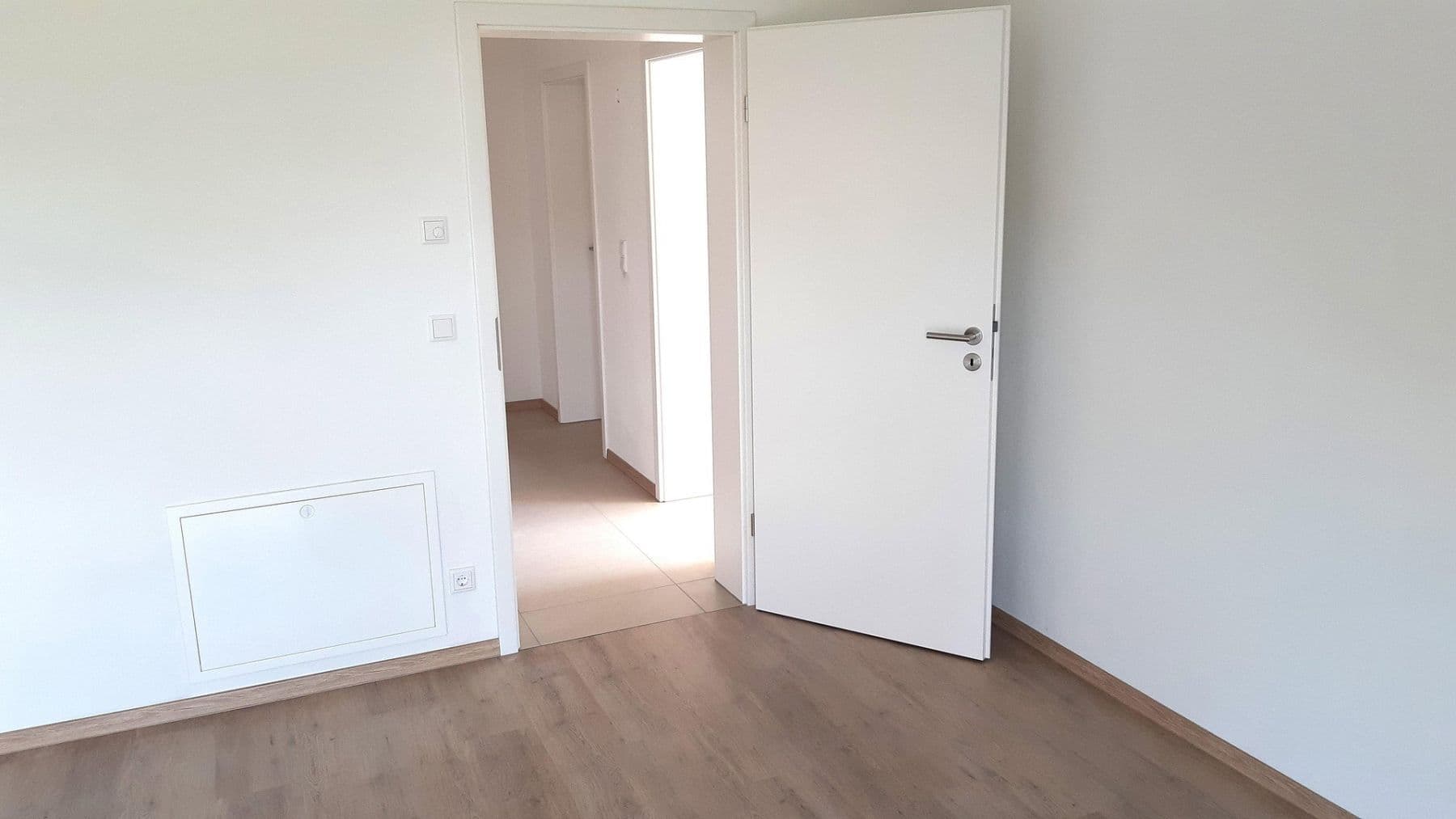 Prenájom domu 170 m², pozemek 330 m², Rohrbach/Ilm, Bavorsko Prenájom domu 170 m², pozemek 330 m², Rohrbach/Ilm, Bavorsko