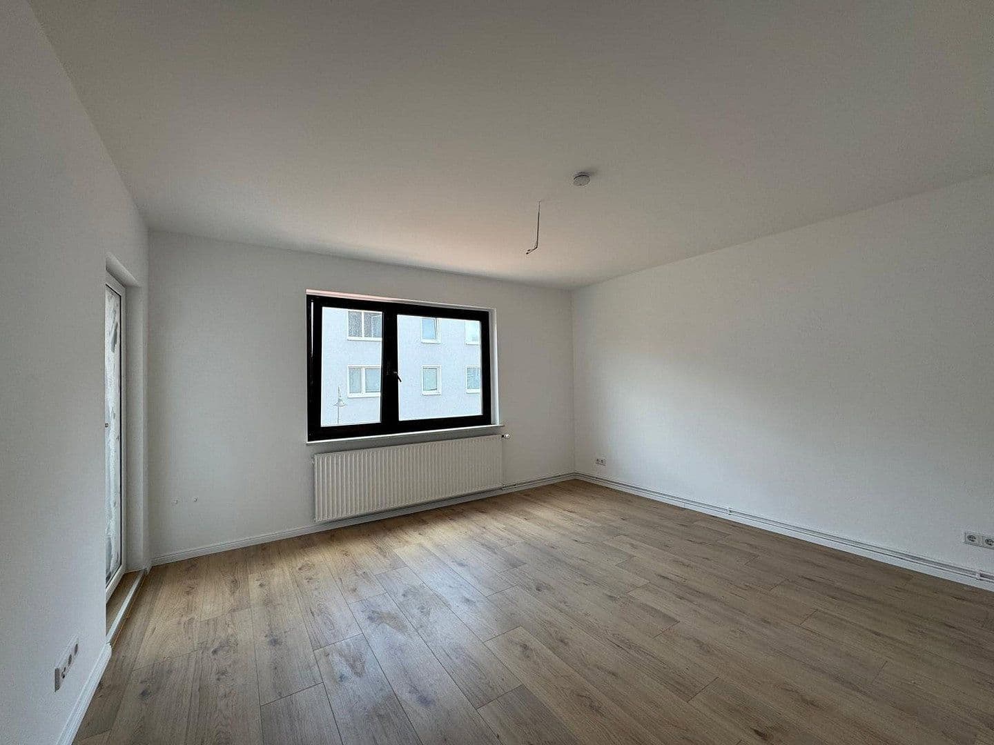Prenájom bytu 2-izbový 53 m², Föhrenstraße 27, Bremen, Brémy Prenájom bytu 2-izbový 53 m², Föhrenstraße 27, Bremen, Brémy