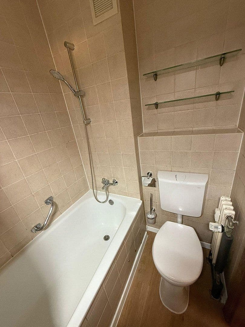 Prenájom bytu 1-izbový 23 m², Erlangen, Bavorsko Prenájom bytu 1-izbový 23 m², Erlangen, Bavorsko