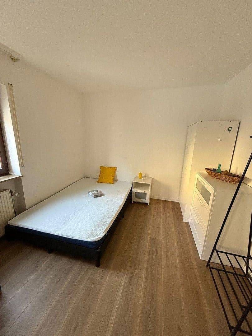 Prenájom bytu 1-izbový 23 m², Erlangen, Bavorsko Prenájom bytu 1-izbový 23 m², Erlangen, Bavorsko