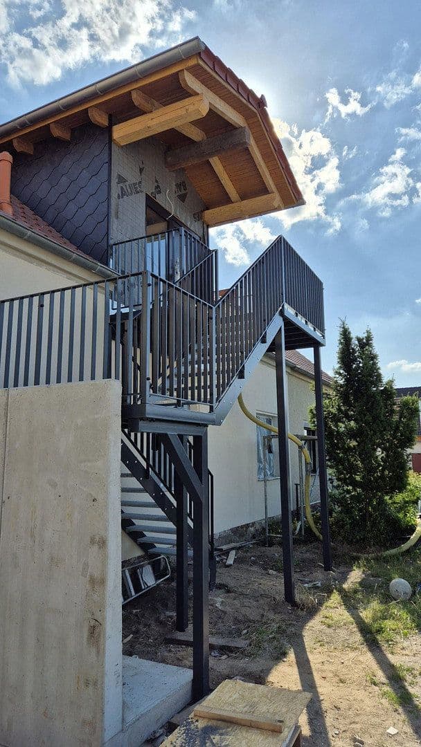 Prenájom bytu 2-izbový 80 m², Alt-Gielsdorf 62, Altlandsberg, Brandenbursko Prenájom bytu 2-izbový 80 m², Alt-Gielsdorf 62, Altlandsberg, Brandenbursko