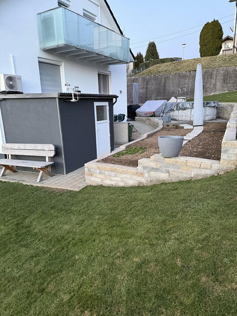 Predaj domu 158 m², pozemek 711 m², Starzach, Bádensko-Wurttembersko Predaj domu 158 m², pozemek 711 m², Starzach, Bádensko-Wurttembersko