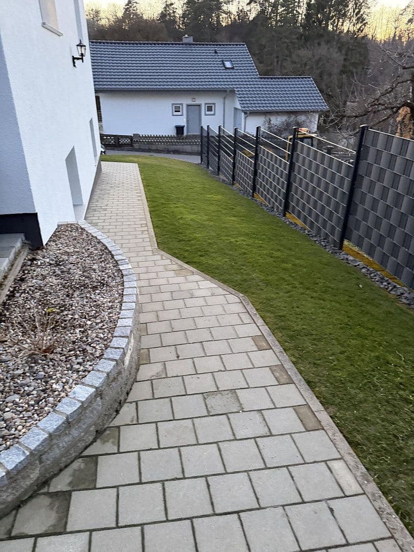 Predaj domu 158 m², pozemek 711 m², Starzach, Bádensko-Wurttembersko Predaj domu 158 m², pozemek 711 m², Starzach, Bádensko-Wurttembersko