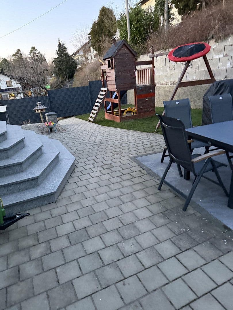 Predaj domu 158 m², pozemek 711 m², Starzach, Bádensko-Wurttembersko Predaj domu 158 m², pozemek 711 m², Starzach, Bádensko-Wurttembersko